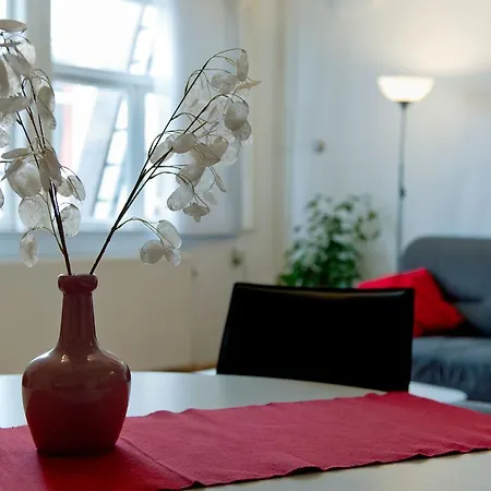 Prins Hendrik Apartment Amsterdam