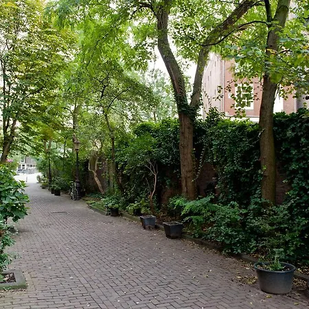 Prins Hendrik Apartment *